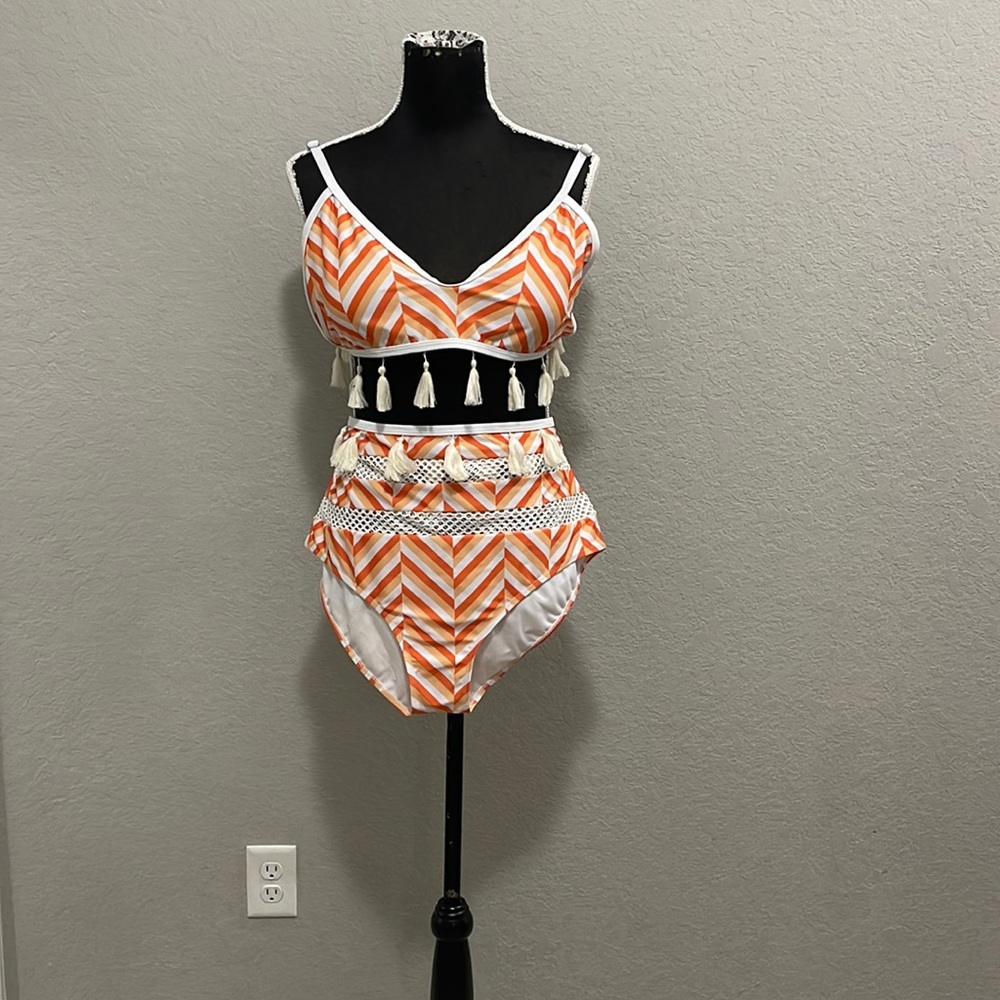 Brand new 2x bathing suit! Never even tried on